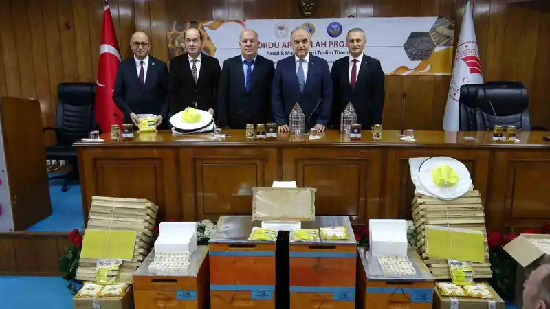 Ordu’da arıcılara malzeme desteği