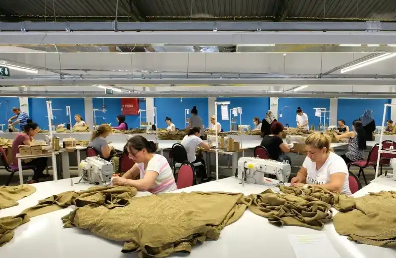 Ücretli çalışan sayısı yıllık yüzde 1,0 arttı