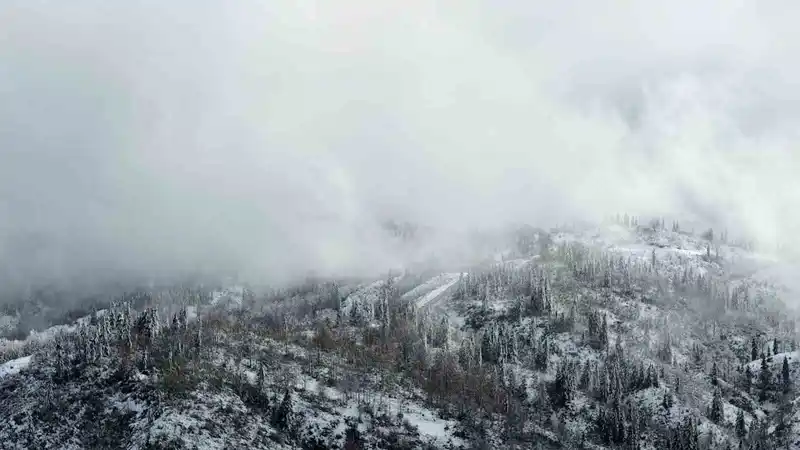 Handüzü Yaylası’ndan kar manzaraları