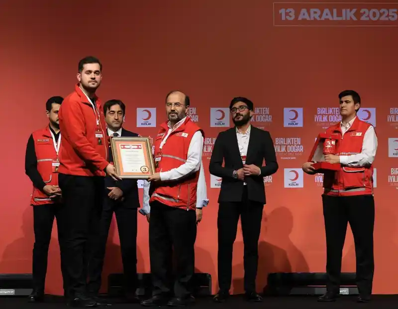 Erzurum Kızılay’a üç ödül