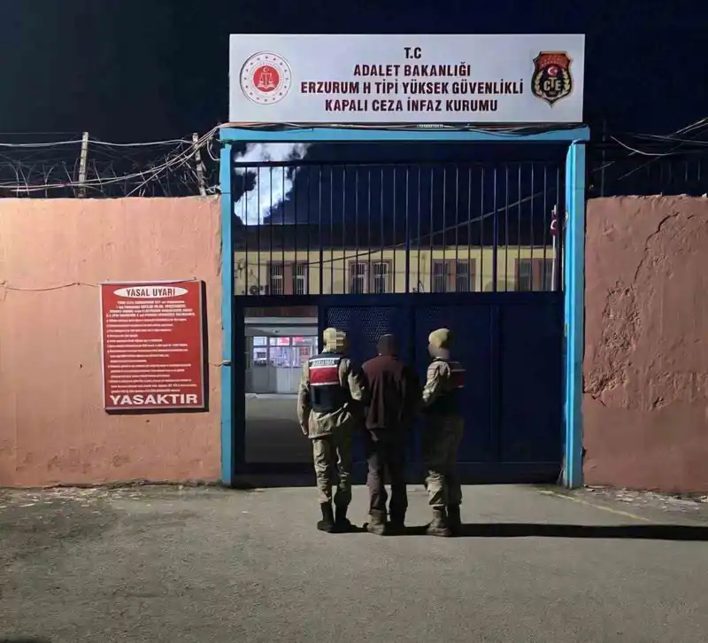 İspir’de firari FETÖ üyesi yakalandı