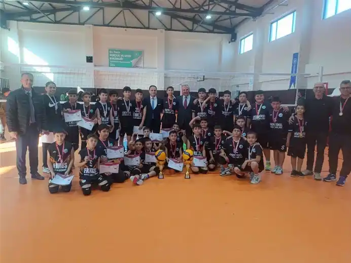 Karpuzlu’da Yıldız Erkekler Voleybol Müsabakaları tamamlandı