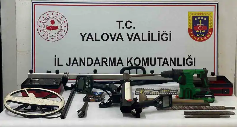 Yalova’da 5 defineci suçüstü yakalandı