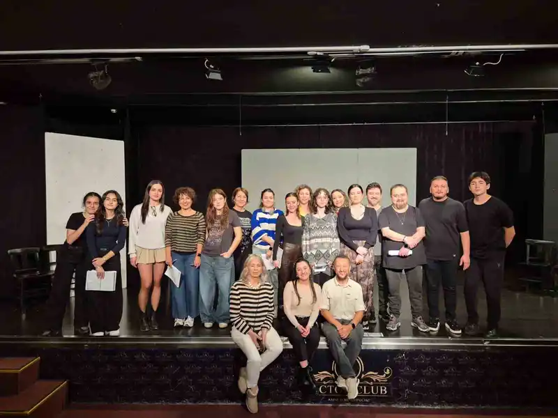 Art Bridge International Workshop Sahne Tozu Tiyatrosu’nda başladı
