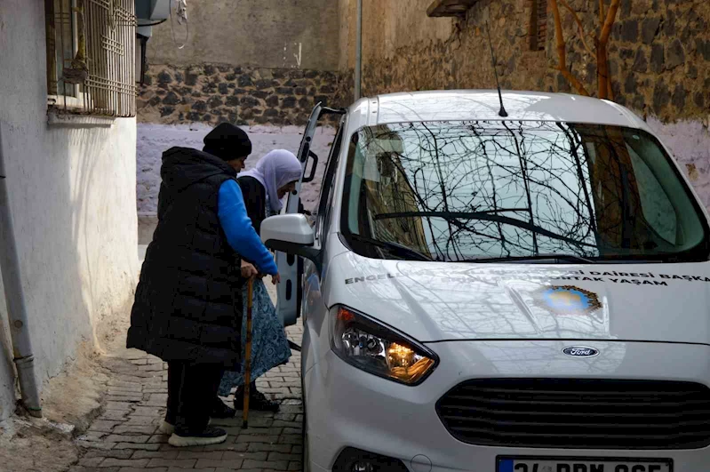 Diyarbakır’da kanser hastalarına 