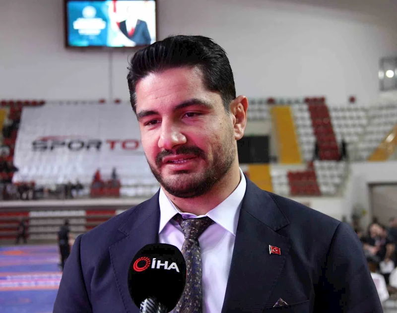 Taha Akgül: 