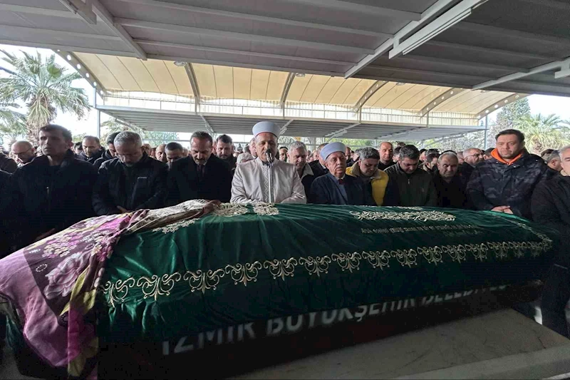 Denizli’deki servis kazasında hayatını kaybeden Nisa, İzmir’de gözyaşlarıyla son yolculuğuna uğurlandı
