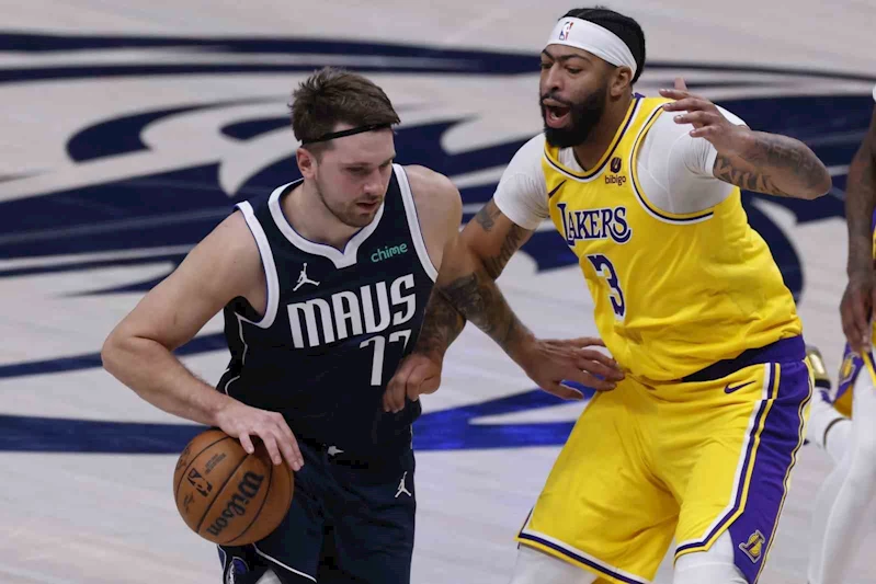 NBA’de Lakers, Luka Doncic’i kadrosuna kattı, Anthony Davis’i Dallas’a gönderdi
