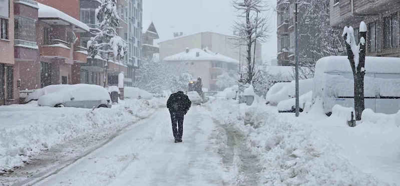 Kastamonu’da kar yağışı etkisini sürdürüyor
