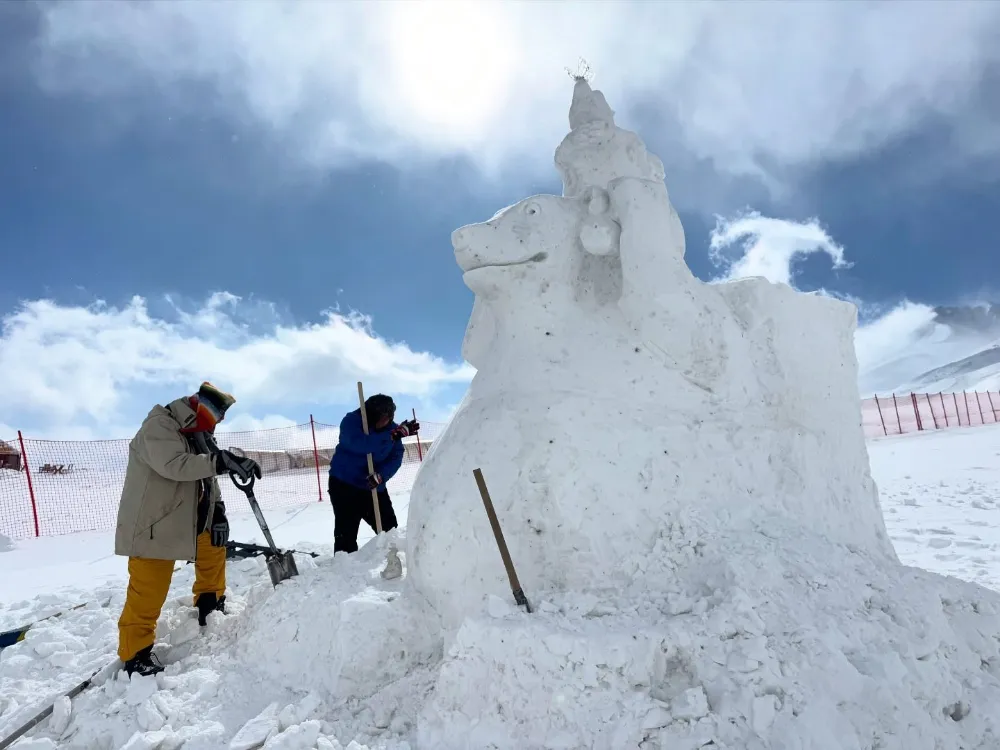 Erciyes’in karı sanat eserine dönüştü
