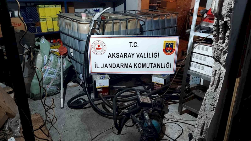 Jandarmadan kaçak madeni yağ operasyonu: 1 gözaltı
