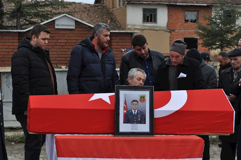 Arkadaşının silahıyla kendini vuran uzman çavuş Isparta’da toprağa verildi
