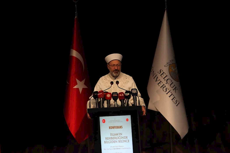 Diyanet İşleri Başkanı Erbaş Konya’da öğrencilerle buluştu
