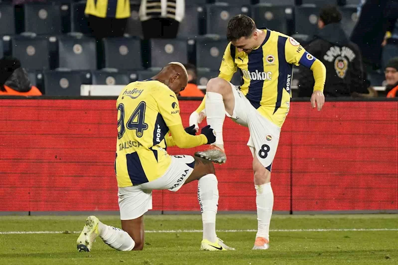 Ziraat Türkiye Kupası: Fenerbahçe: 1 - Erzurumspor FK: 0 (İlk yarı)
