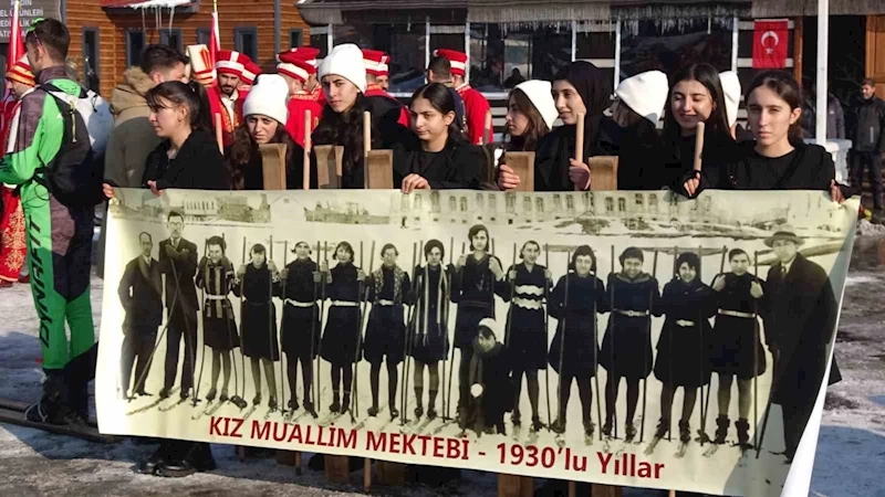 Asırlık o fotoğraflar yeniden canlandırıldı
