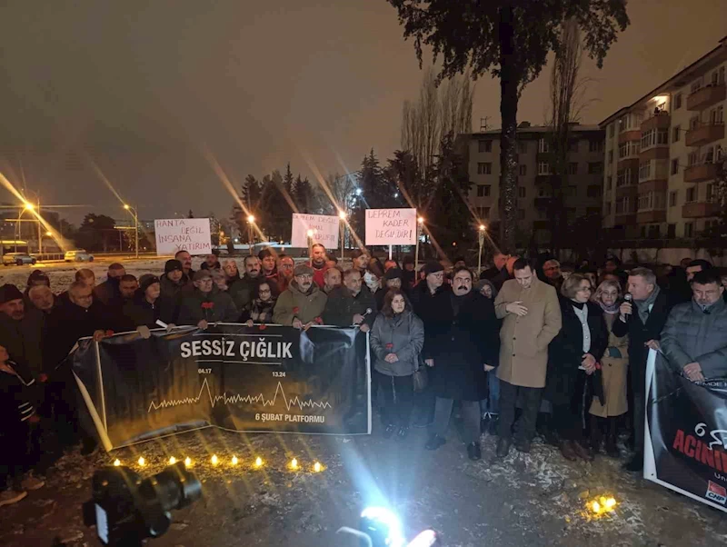 Malatya’da depremde hayatını kaybedenler 04.17’de unutulmadı
