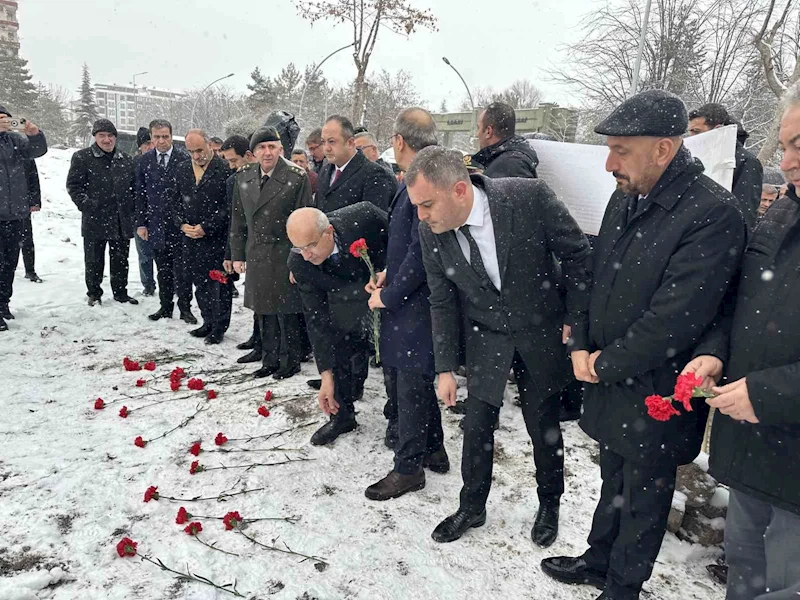 Malatya’da 6 Şubat depreminde hayatını kaybedenler anıldı
