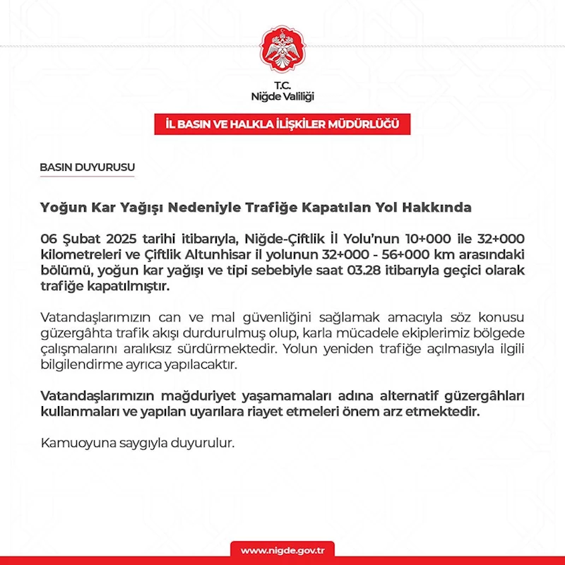 Niğde’de kar yolları kapattı
