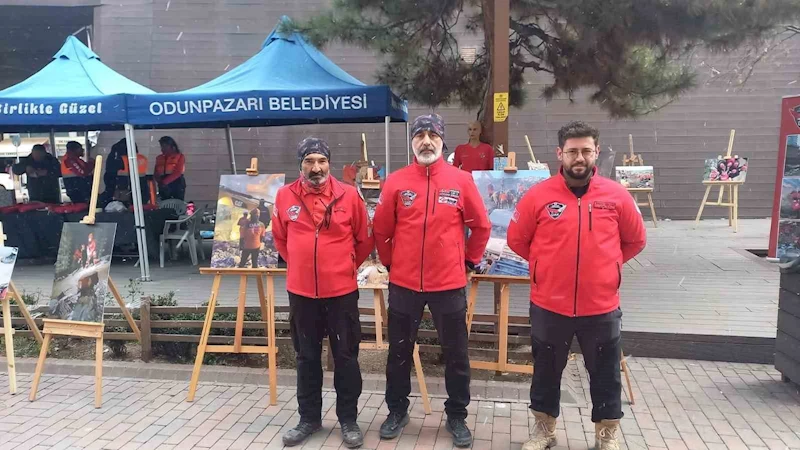 DAK ve OBAK iş birliğiyle deprem farkındalığı standı açıldı
