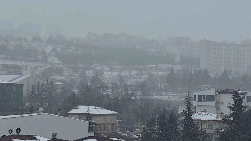 Elazığ’da yüksek kesimlerde sis etkili oldu
