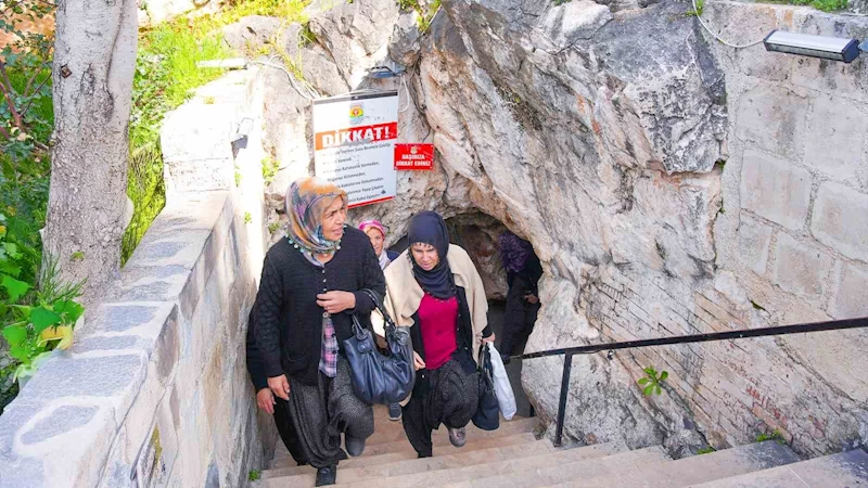 Tarsus’ta kadınlara Eshab-ı Kehf gezisi ve sağlık etkinliği
