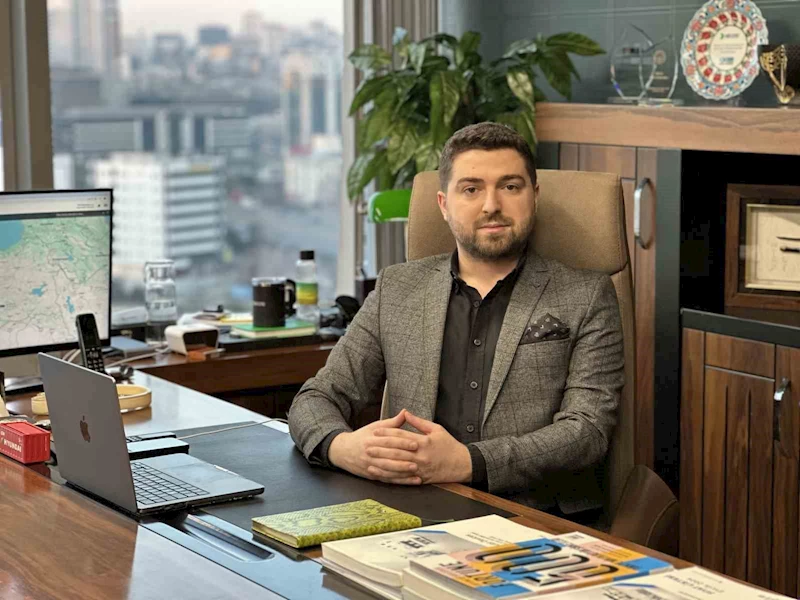 Halil İshakoğlu: 