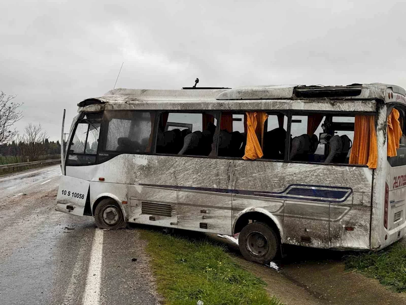 Balıkesir’deki servis kazasında yaralı sayısı 18’e çıktı
