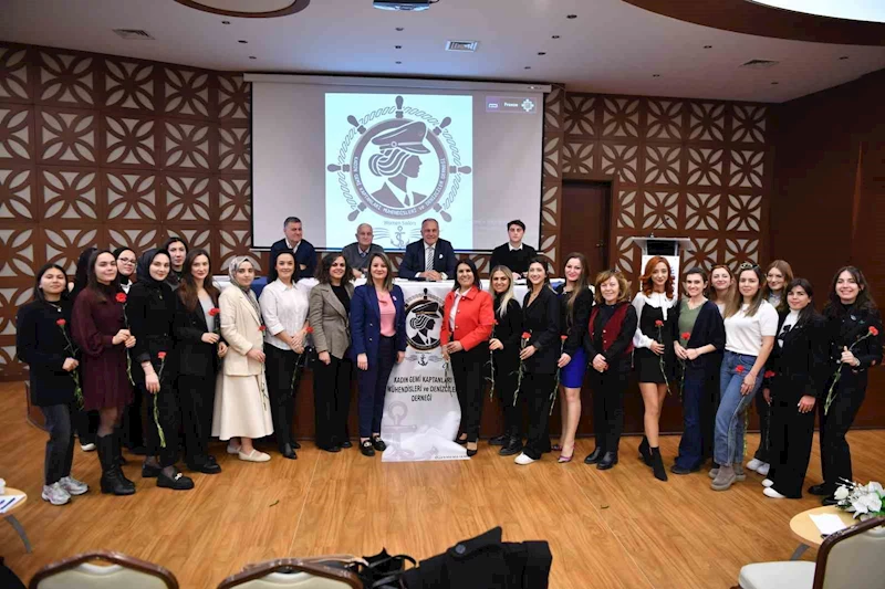 Denizci Türk kadınların ilk derneği kuruldu
