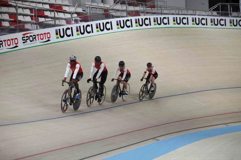 UCI Pist Bisikleti Uluslar Kupası’nda mücadele edecek bisikletçiler, Konya’da antrenmanlara başladı
