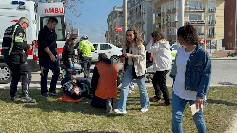 Edirne’de motosiklet ile otomobil çarpıştı: 1 yaralı
