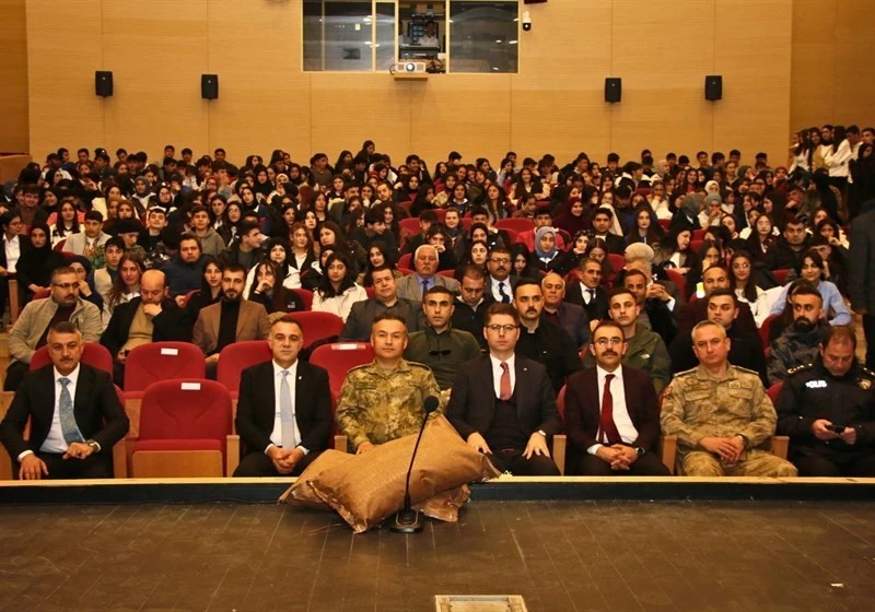 Erciş’te İstiklal Marşı’nın Kabulü ve Mehmet Akif Ersoy’u Anma Günü
