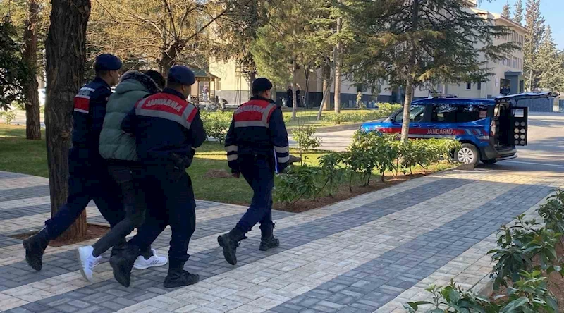 Gaziantep’te PKK/KCK-PYD/YPG üyesi 2 şahıs yakalandı
