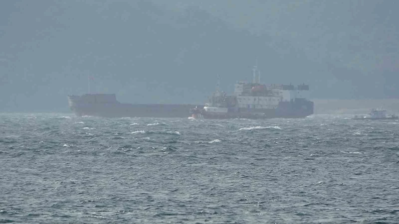 Çanakkale Boğazı’nda genel yük gemisi makine arızası yaptı
