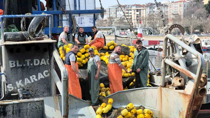 Marmara’da müsilaj erken paydos ettirdi
