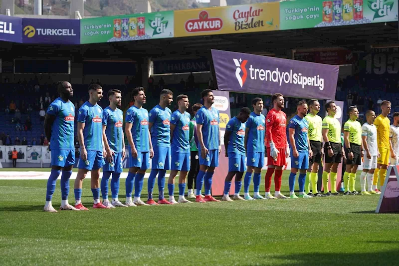 Trendyol Süper Lig: Çaykur Rizespor: 0 - Bodrum FK: 1 (İlk yarı)
