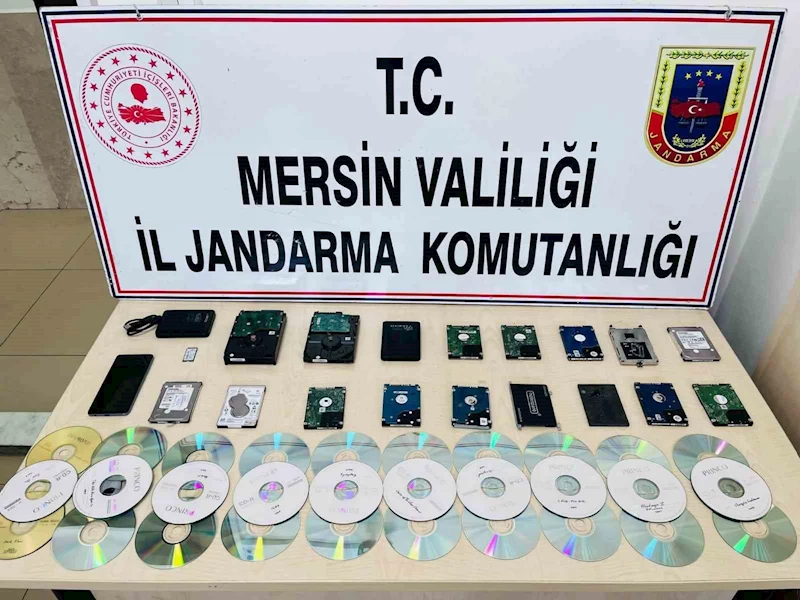 Mersin’de müstehcenlik operasyonu: Şüpheli 19 hard diskle yakalanıp tutuklandı
