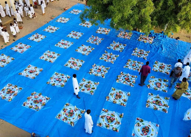 İhlas Vakfı Ramazan ayında yardım faaliyetlerine hız kesmeden devam ediyor
