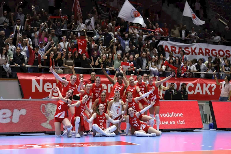 Aras Kargo Kadın Voleybol Takımı, ligdeki yerini sağlamlaştırdı
