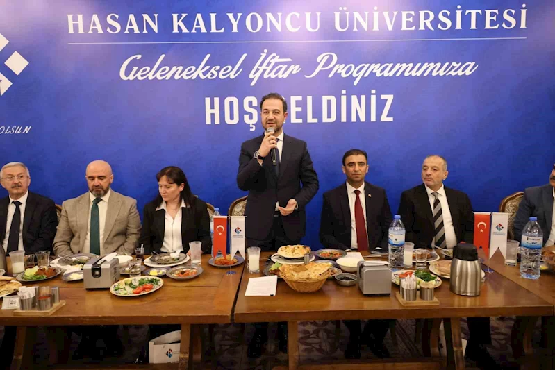 HKÜ, eğitim kurumları ile geleneksel iftar programında buluştu
