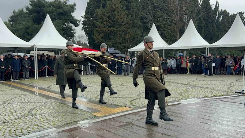 Çanakkale şehitleri Edirnekapı Şehitliği’nde törenle anıldı
