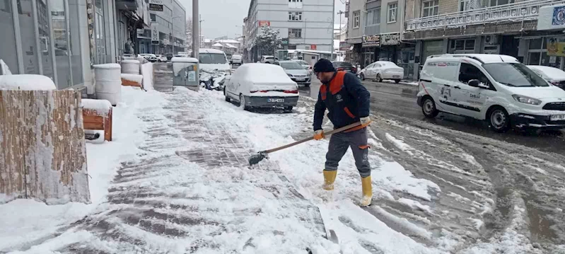 Beyşehir’de kar sevinci
