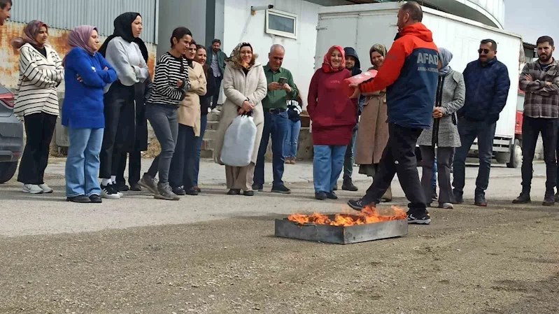 Tuşba Sağlık Müdürlüğü çalışanlarına afet eğitimi
