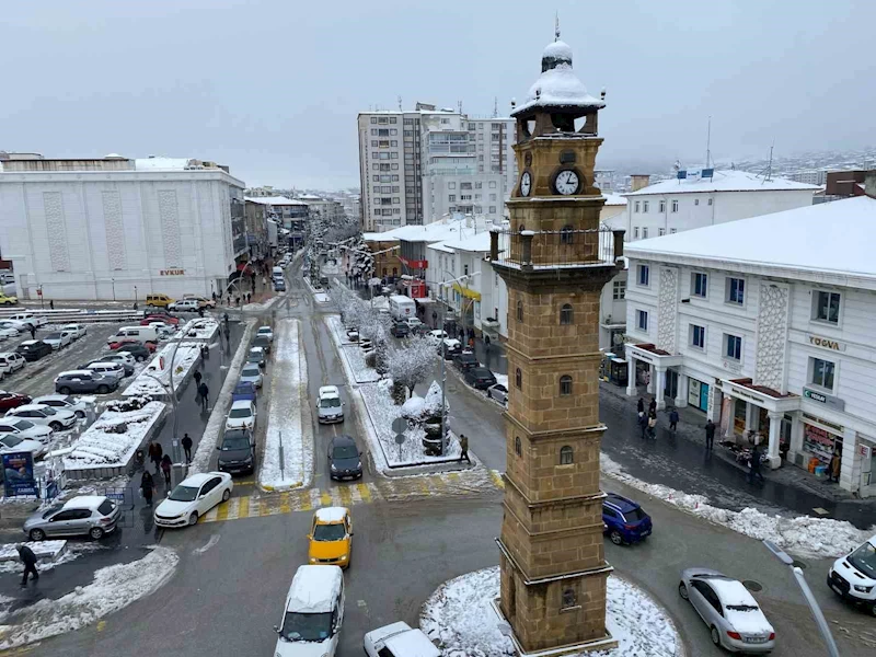 Yozgat’ta eğitime kar engeli
