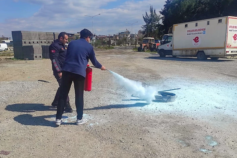 Efeler Belediyesi personeline yangın eğitimi
