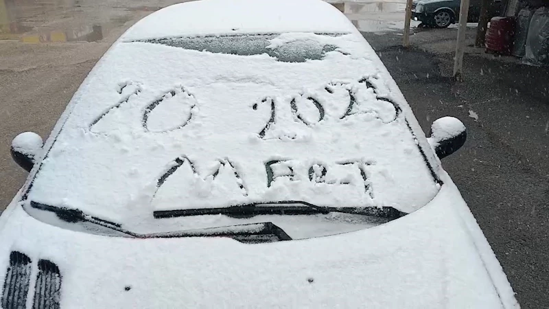 Adıyaman’ın Gölbaşı ilçesinde kar yağışı başladı
