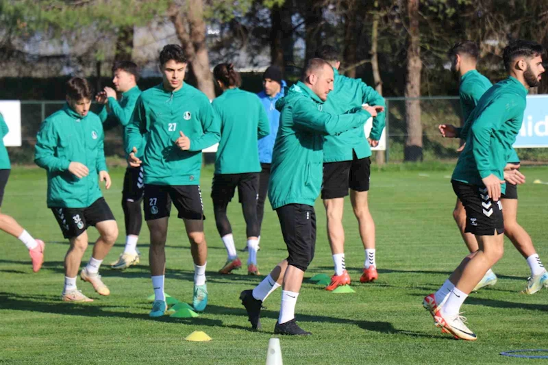 Sakaryaspor, Marmara derbisi hazırlıklarını sürdürdü
