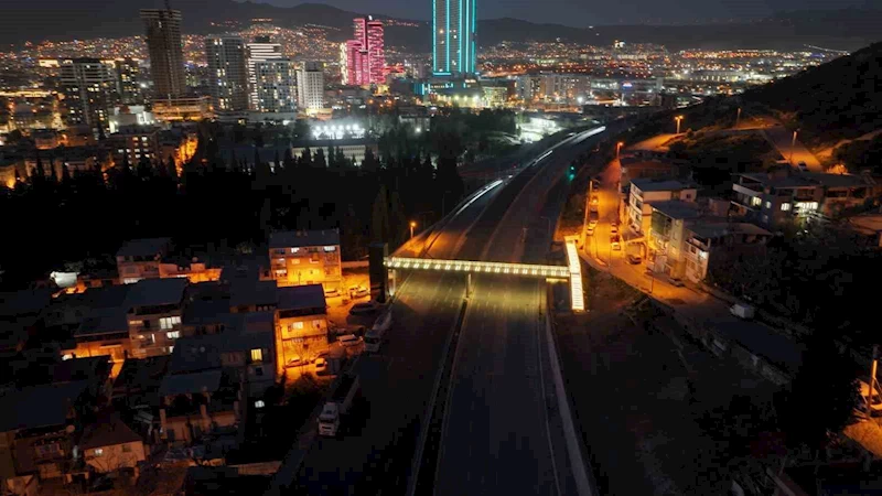 Altındağ Yaya Üst Geçidi hizmete açıldı
