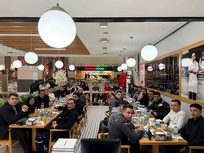 Vanmall yönetim ve personeli iftarda bir araya geldi
