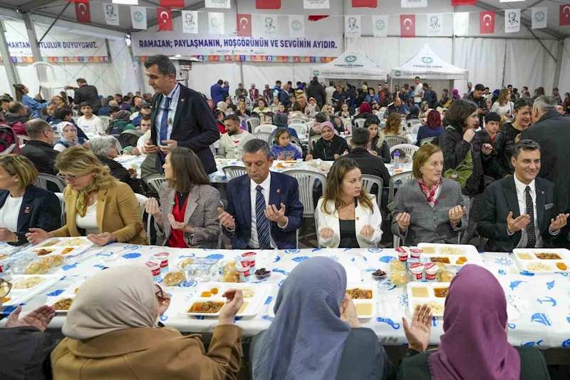 CHP Genel Başkanı Özel’den Suriye açıklaması: 