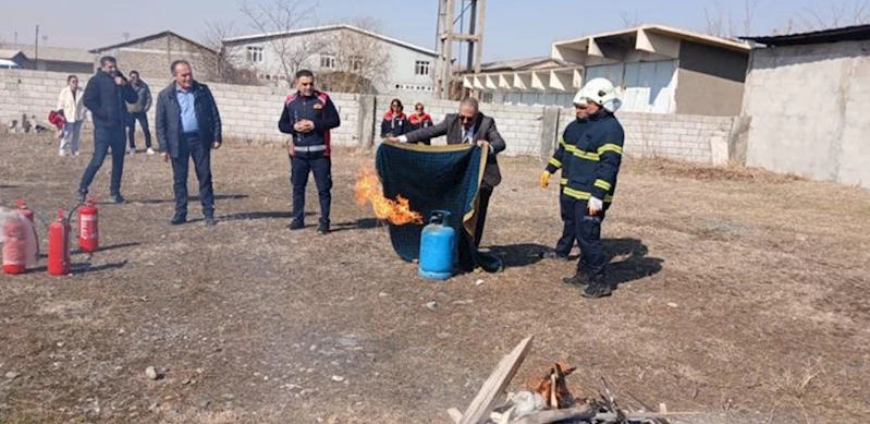 Iğdır’da yangınları önleme ve tedbirleri eğitimi ve tatbikatı düzenlendi
